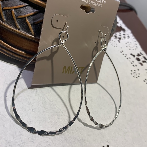 MixIt Silver Tone Hypoallergenic Hammered Tear Drop Pierced Earrings - Picture 3 of 9